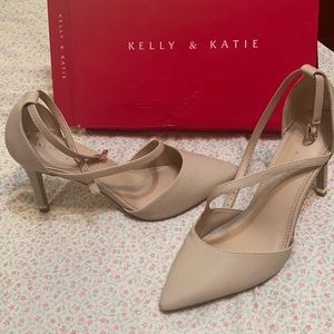 Kelly and Katie nude high heels